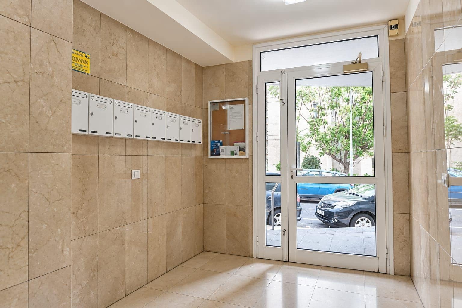 2 bedroom Penthouse for sale in Santa Cruz de Tenerife with garage - € 340,000 (Ref: 10176851)