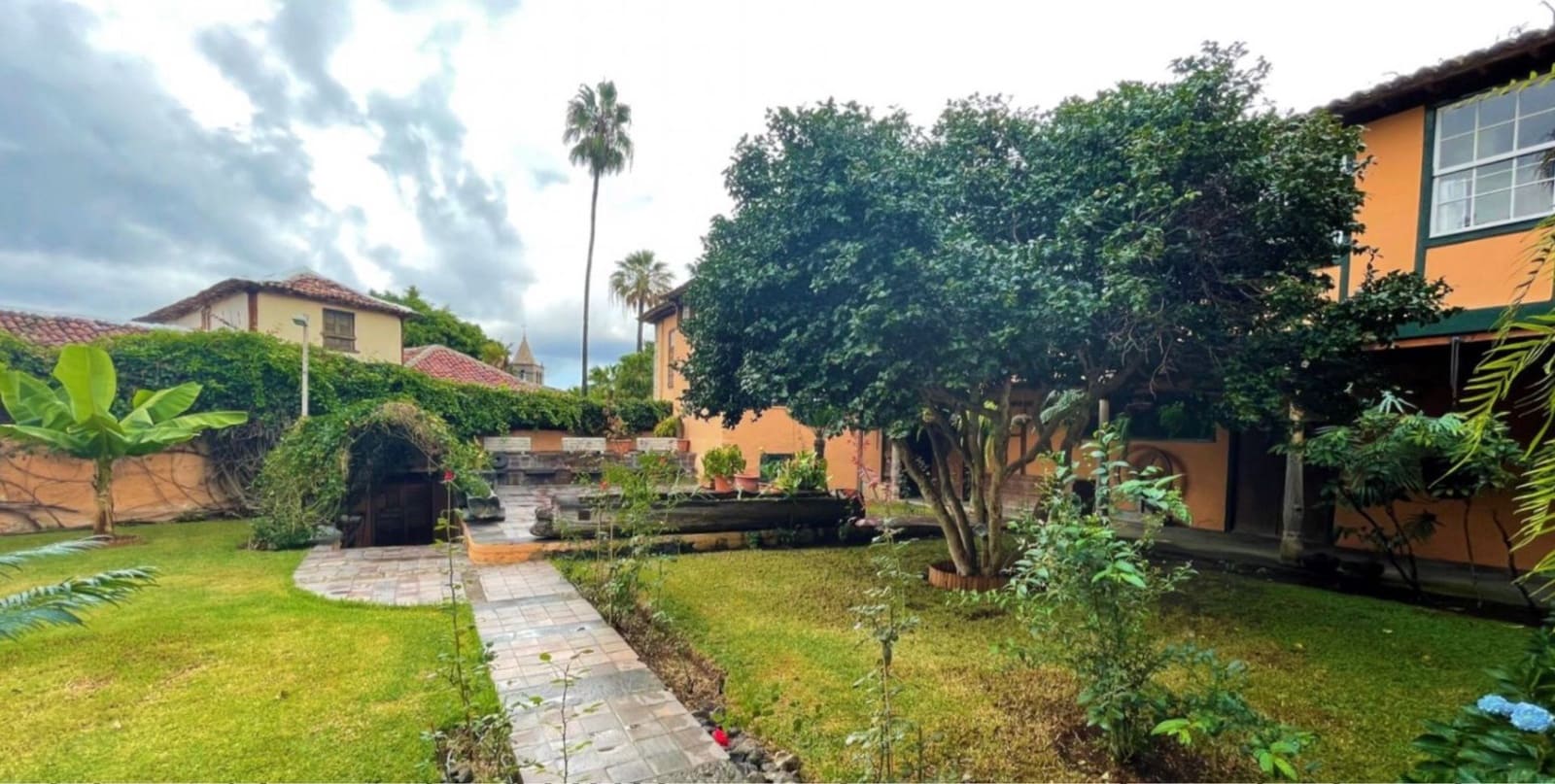 8 quarto Moradia para venda em Icod de los Vinos com garagem - 1 699 000 € (Ref: 6917011)