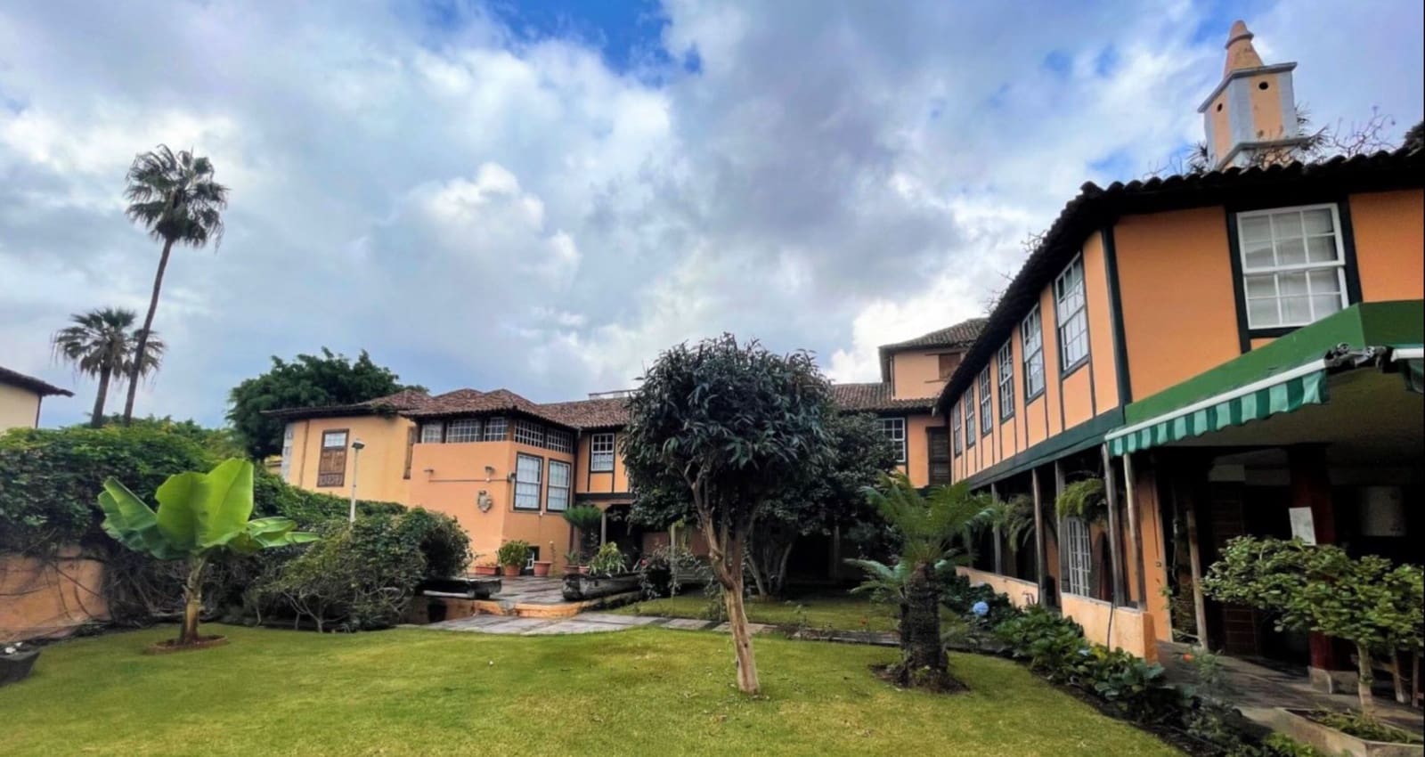 8 quarto Moradia para venda em Icod de los Vinos com garagem - 1 699 000 € (Ref: 6917011)