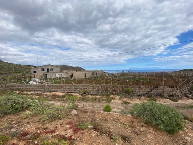 Ubebygd land til salgs i Villa de Arico - € 264 000 (Ref: 7399191)