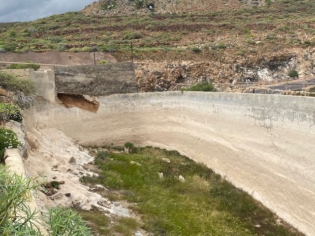 Ubebygd land til salgs i Villa de Arico, Arico - € 264 000 (Ref: 7399191)