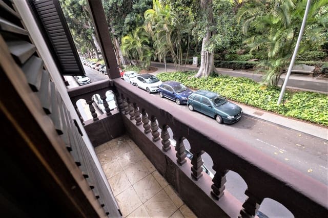 5 makuuhuone Huvila myytävänä paikassa Toscal, Santa Cruz de Tenerife mukana 
autotalli - 970 000 € (Ref: 7433143)