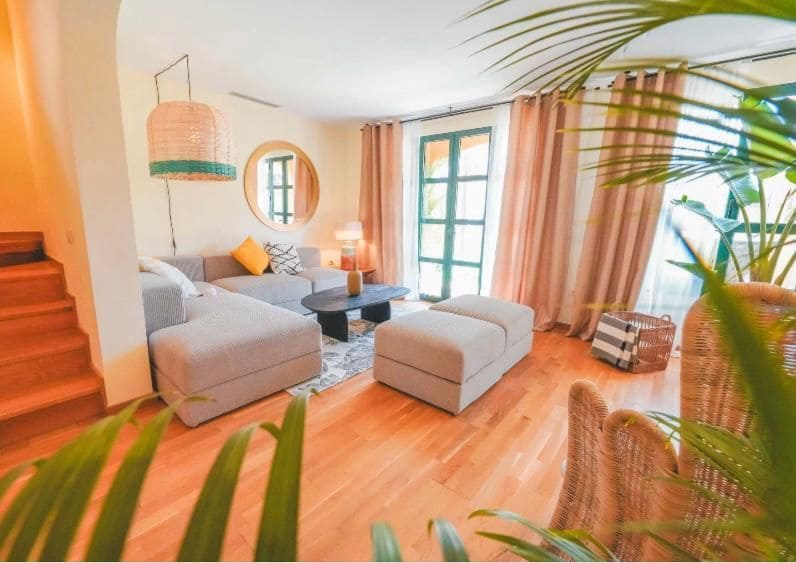 3 soveværelse Semi-Rækkehus til salg i San Miguel de Abona med swimmingpool garage - € 420.000 (Ref: 7965369)