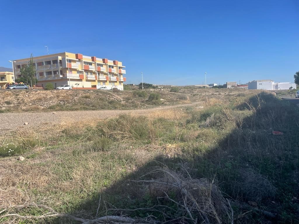 Terreno para Construção para venda em San Isidro de Abona - 75 000 € (Ref: 8026979)