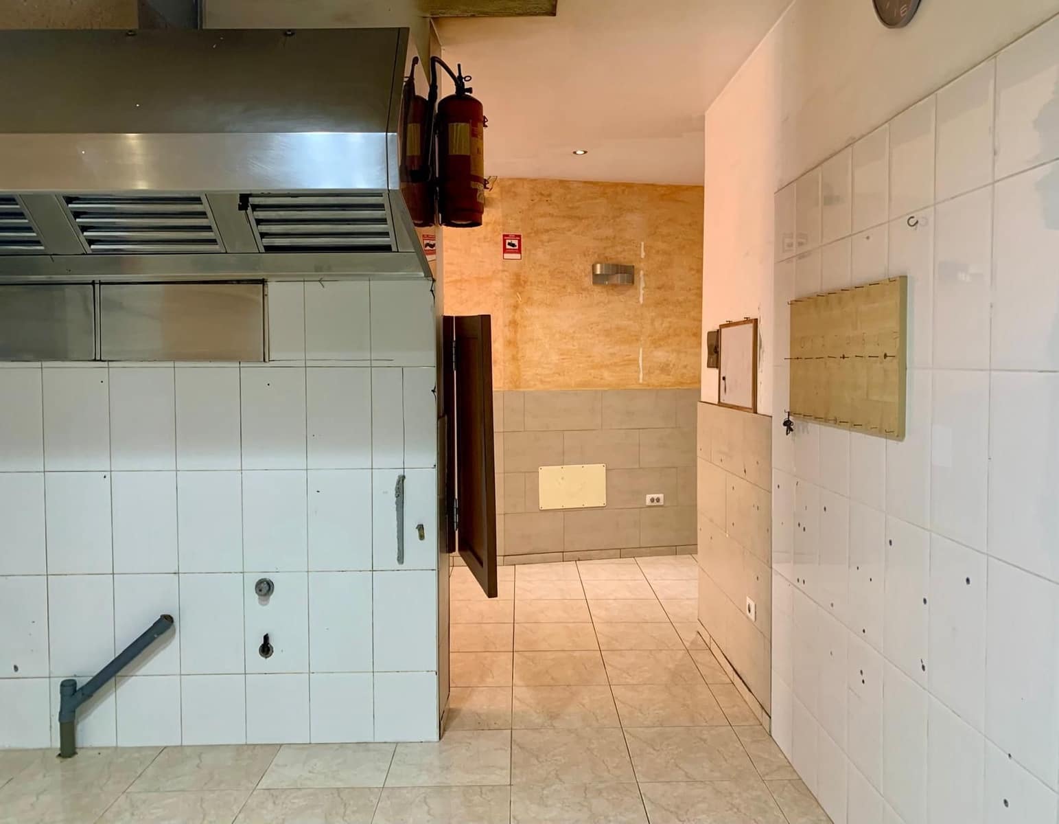 Commercieel te huur in San Cristobal de La Laguna - € 1.600 (Ref: 8342776)