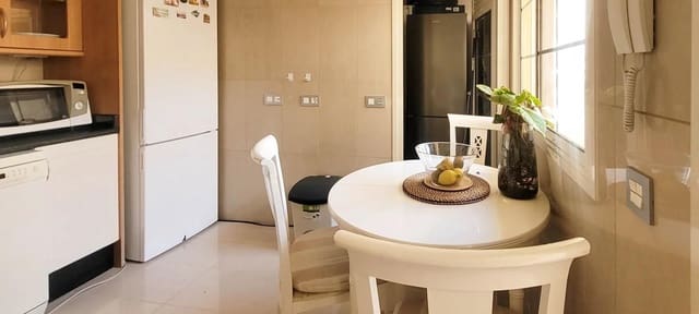 2 sovrum Hus till salu i Playa del Duque, Adeje med garage - 695 000 € (Ref: 8498502)