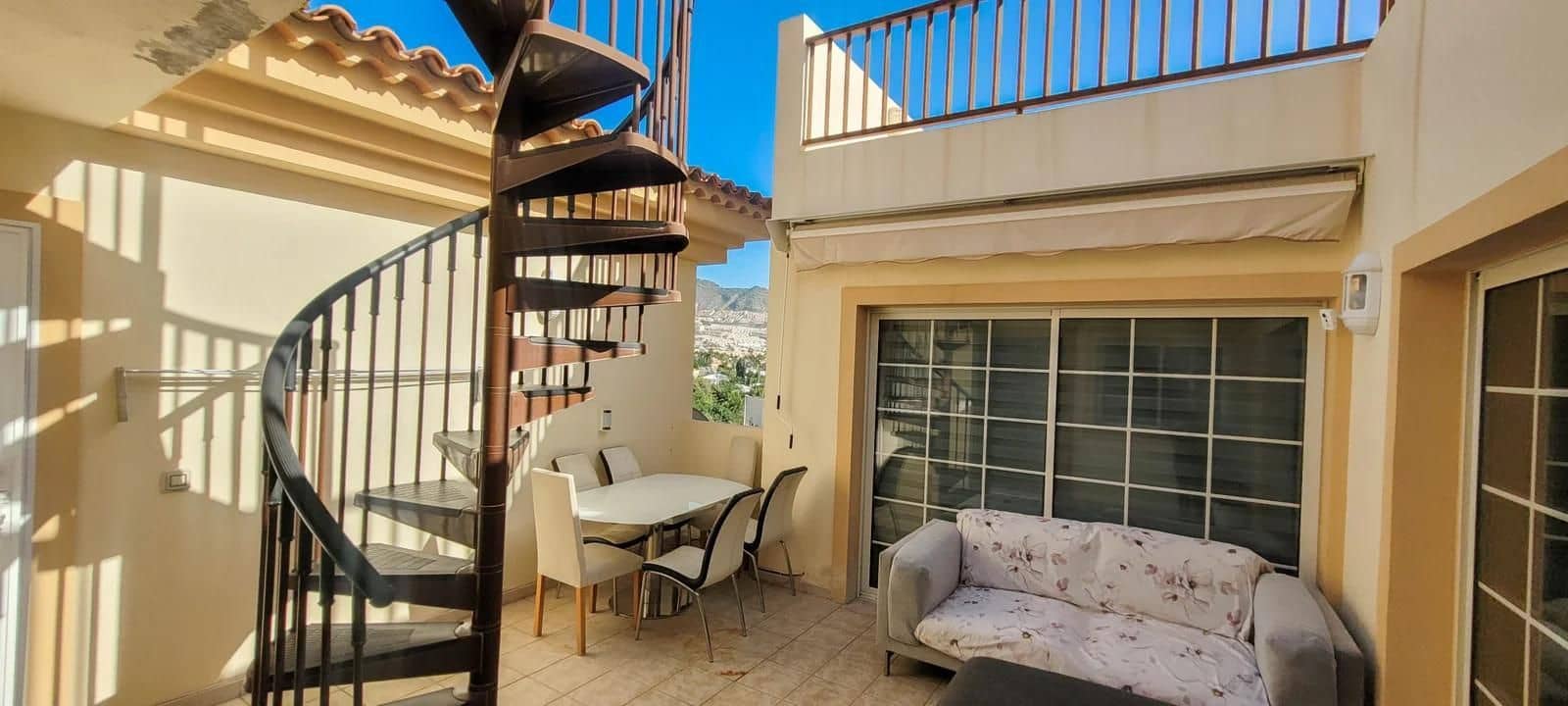 2 sovrum Hus till salu i Costa Adeje med garage - 695 000 € (Ref: 8498502)