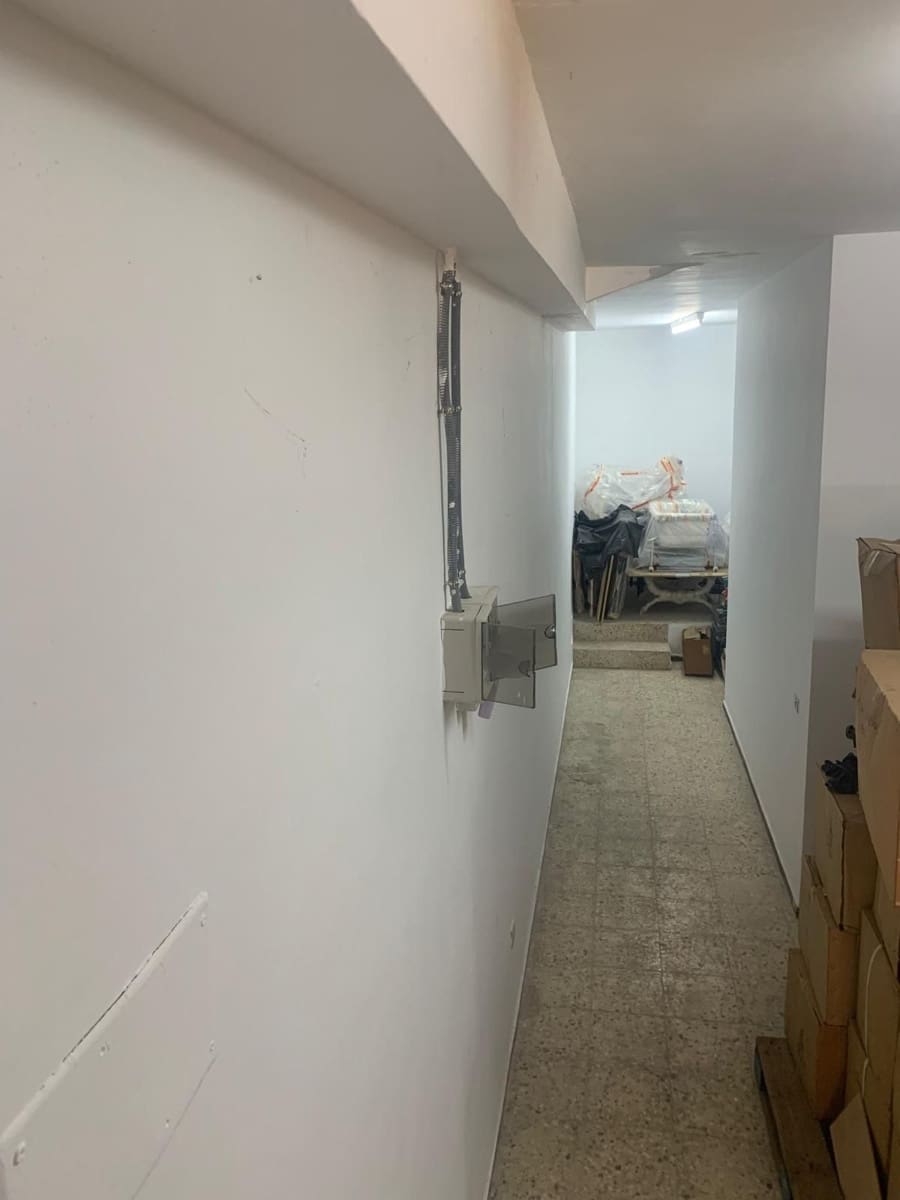 Local Comercial en Santa Cruz de Tenerife en venta - 100.000 € (Ref: 8546772)