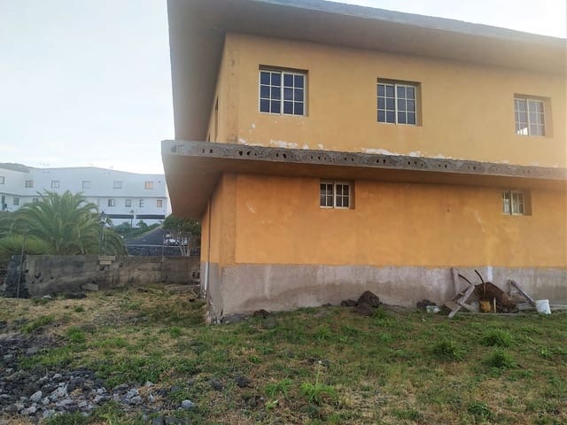 3 soveværelse Villa til salg i El Tanque - € 280.000 (Ref: 8619742)