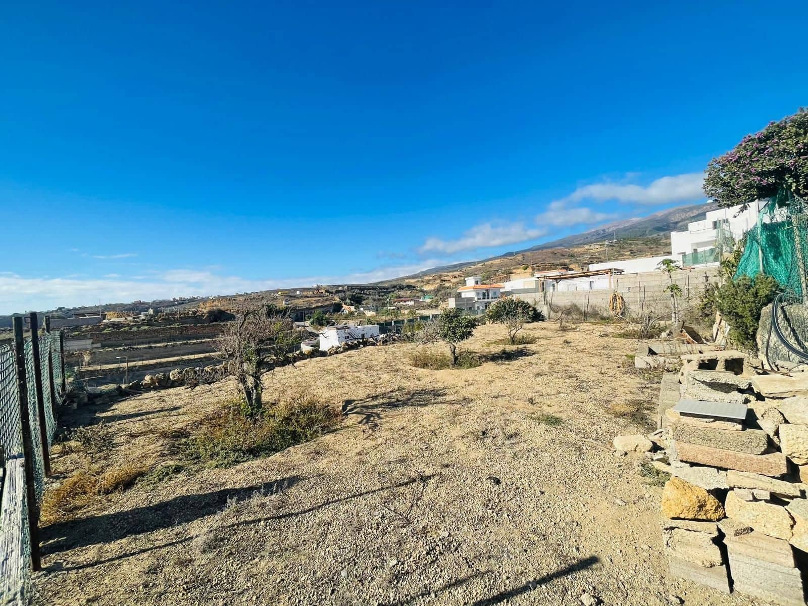 4 bedroom Townhouse for sale in Arico - € 250,000 (Ref: 8721834)