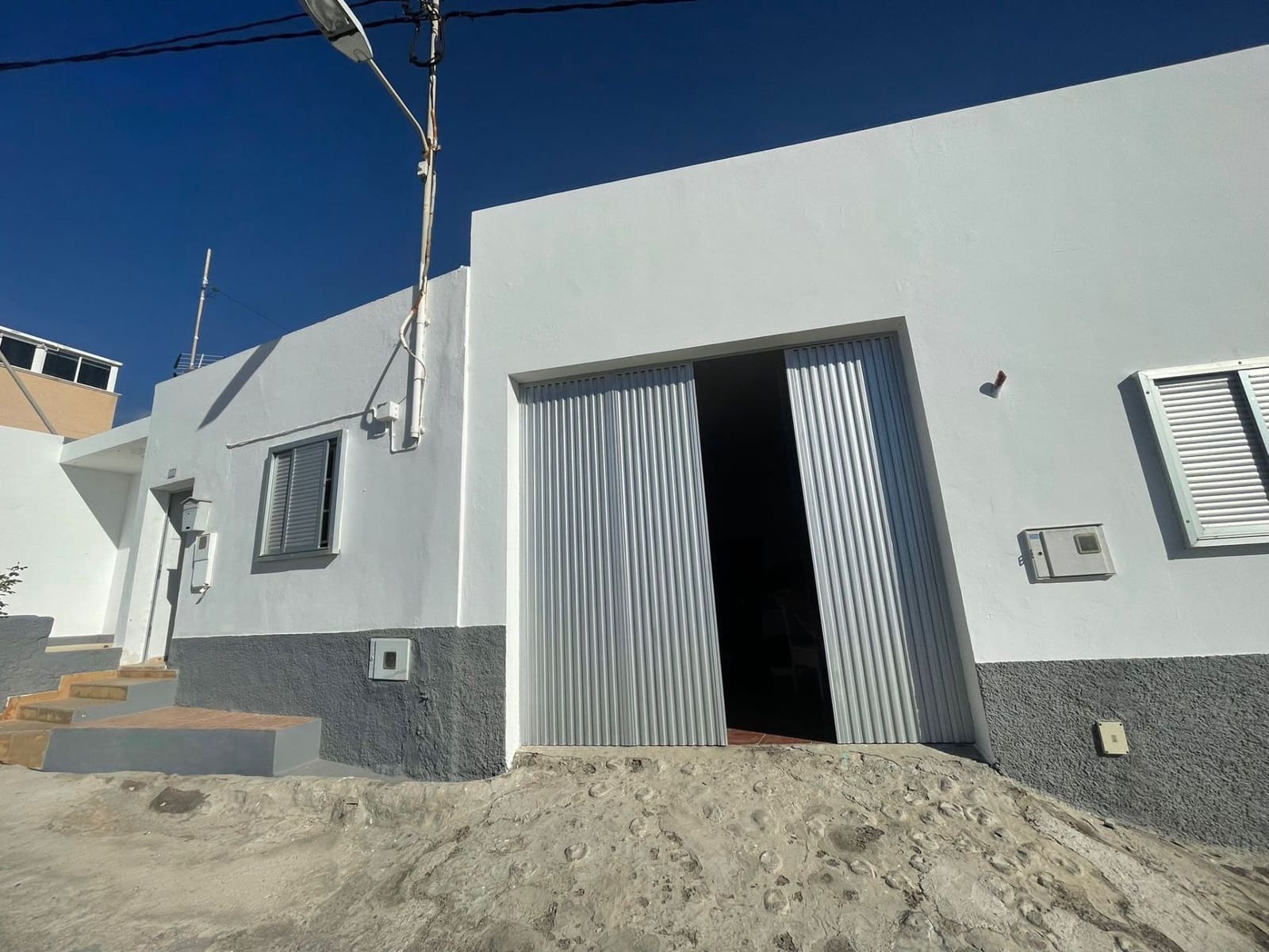 4 bedroom Townhouse for sale in Arico - € 250,000 (Ref: 8721834)