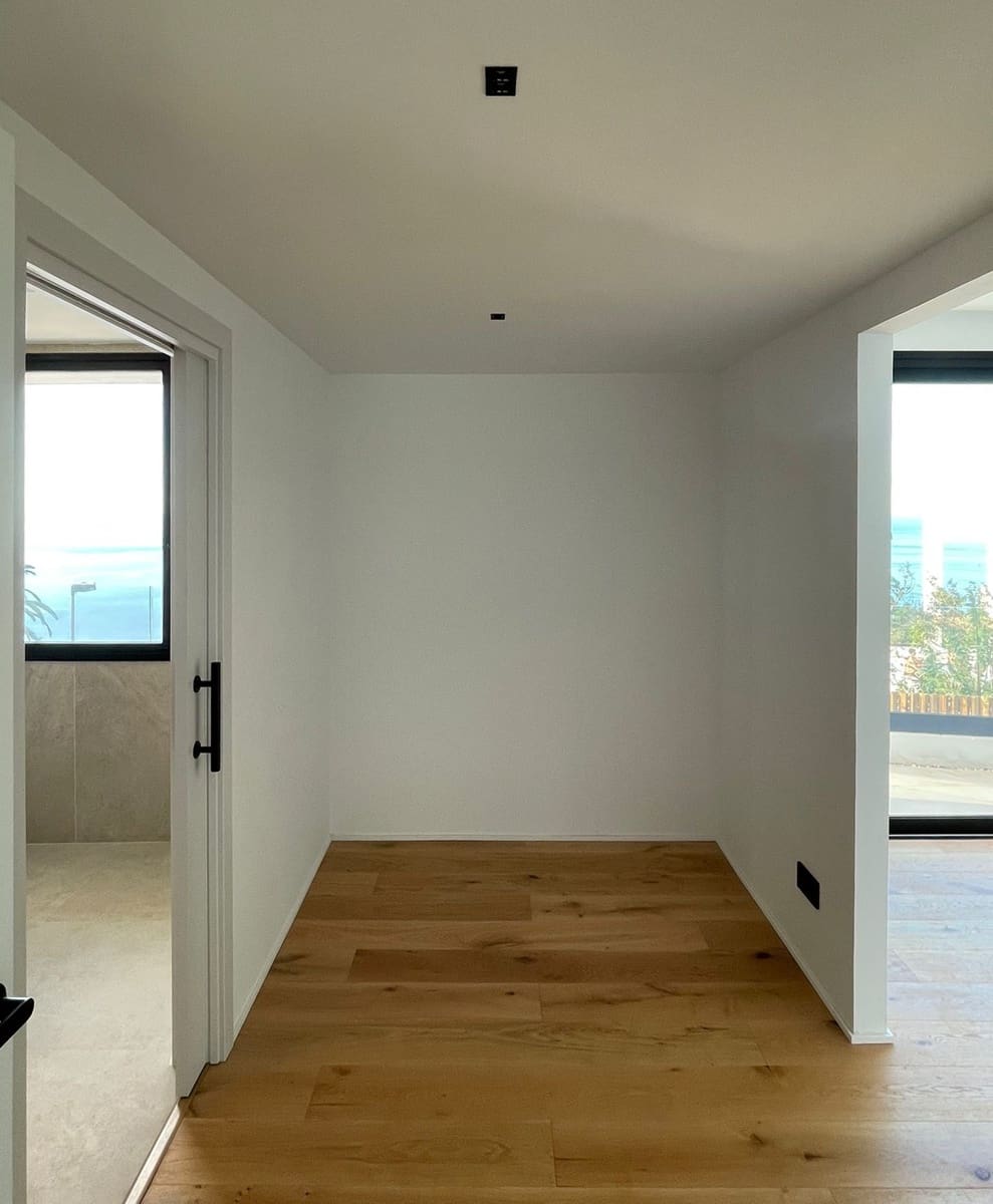 4 sypialnia Willa na sprzedaż w El Sauzal z basenem garażem - 1 750 000 € (Ref: 8743011)