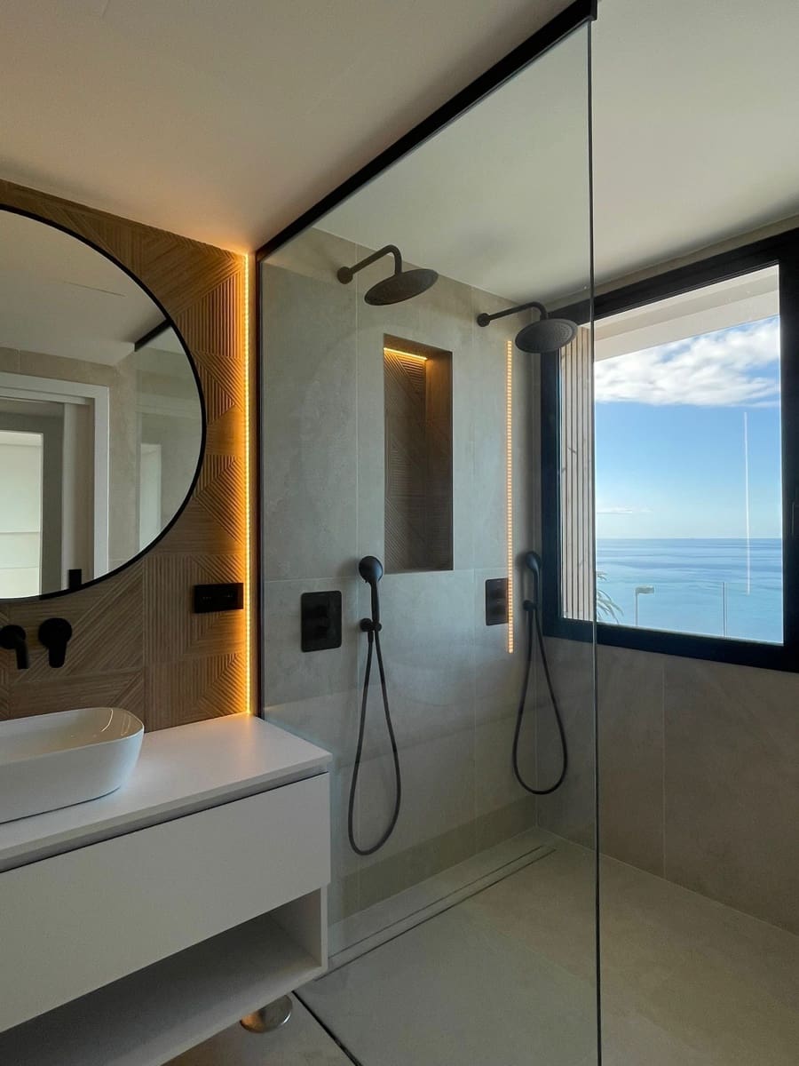 4 sypialnia Willa na sprzedaż w El Sauzal z basenem garażem - 1 750 000 € (Ref: 8743011)