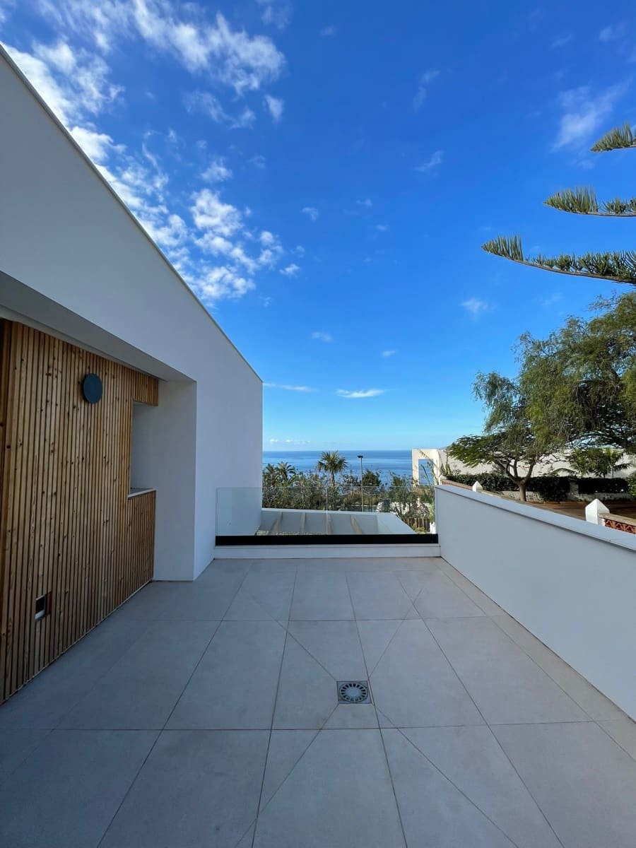 4 sypialnia Willa na sprzedaż w El Sauzal z basenem garażem - 1 750 000 € (Ref: 8743011)