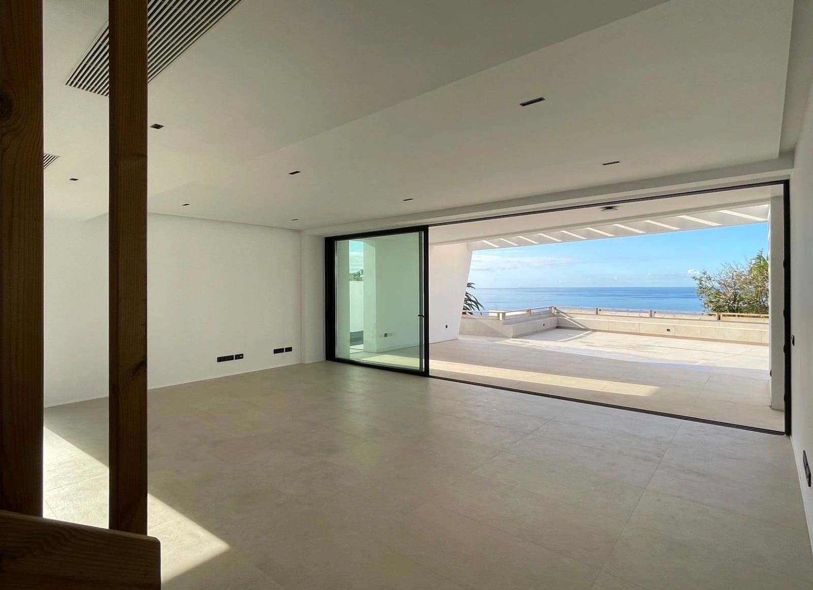 4 sypialnia Willa na sprzedaż w El Sauzal z basenem garażem - 1 750 000 € (Ref: 8743011)