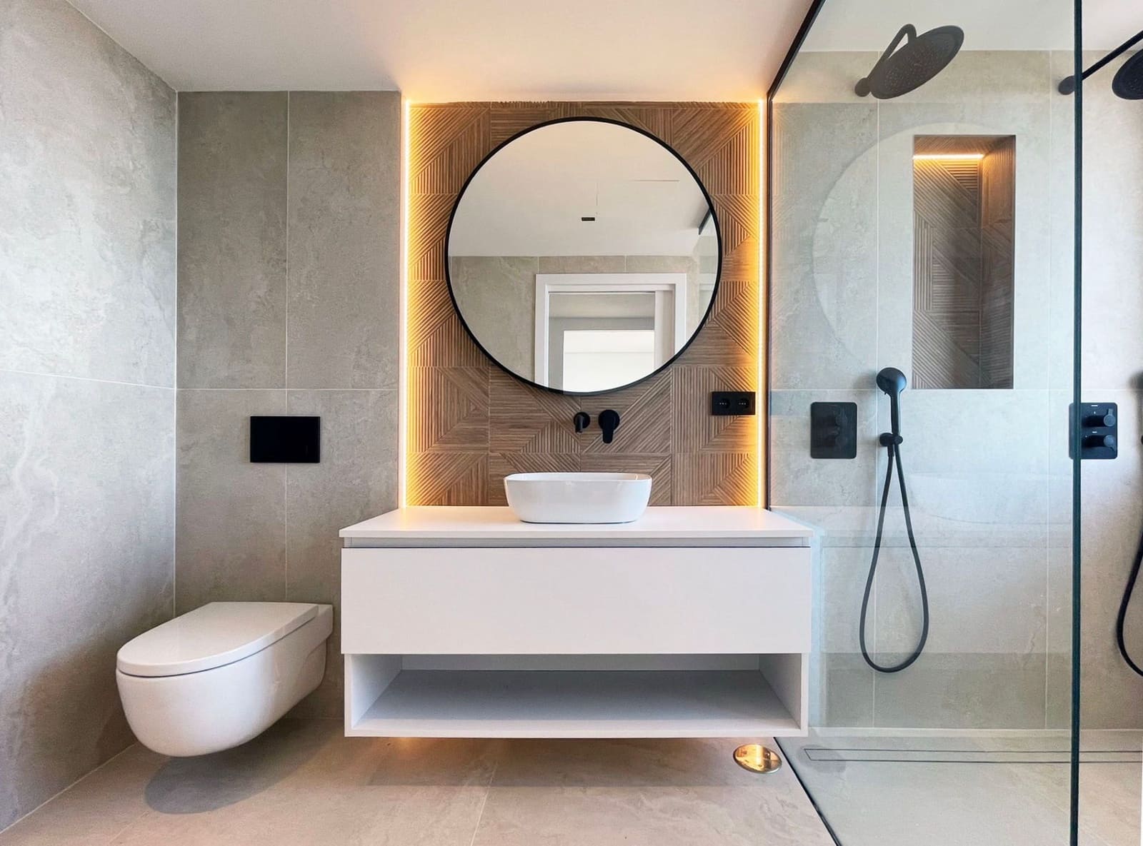 4 sypialnia Willa na sprzedaż w El Sauzal z basenem garażem - 1 750 000 € (Ref: 8743011)