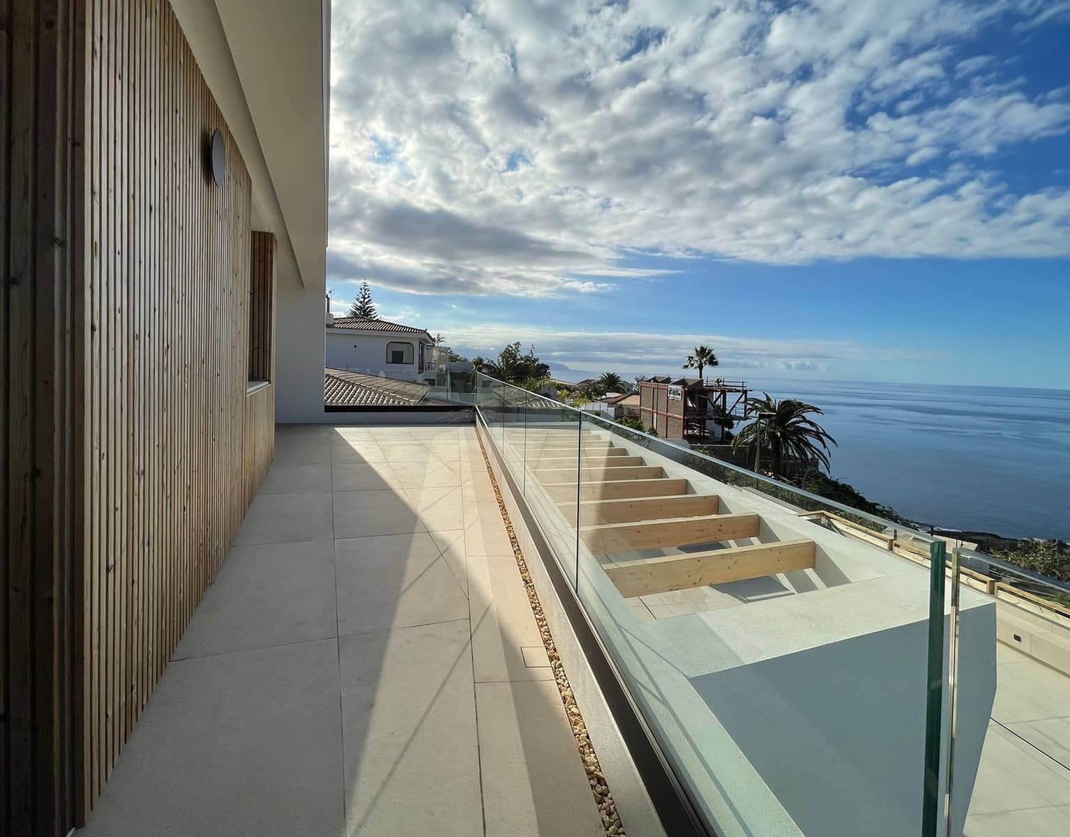 4 sypialnia Willa na sprzedaż w El Sauzal z basenem garażem - 1 750 000 € (Ref: 8743011)