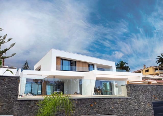 4 slaapkamer Villa te koop in El Sauzal met zwembad garage - € 1.750.000 (Ref: 8743011)