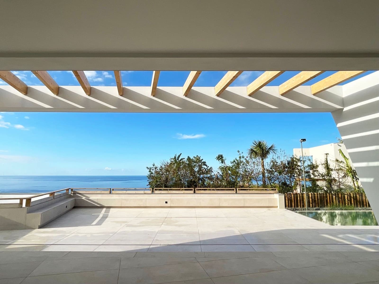 4 sypialnia Willa na sprzedaż w El Sauzal z basenem garażem - 1 750 000 € (Ref: 8743011)