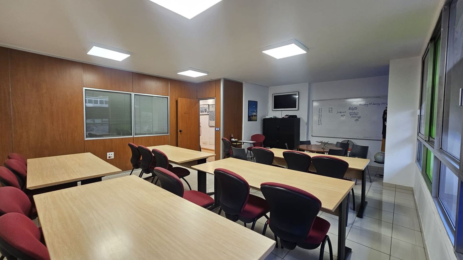 Kommersiell til salgs i Santa Cruz de Tenerife - € 275 000 (Ref: 8777974)