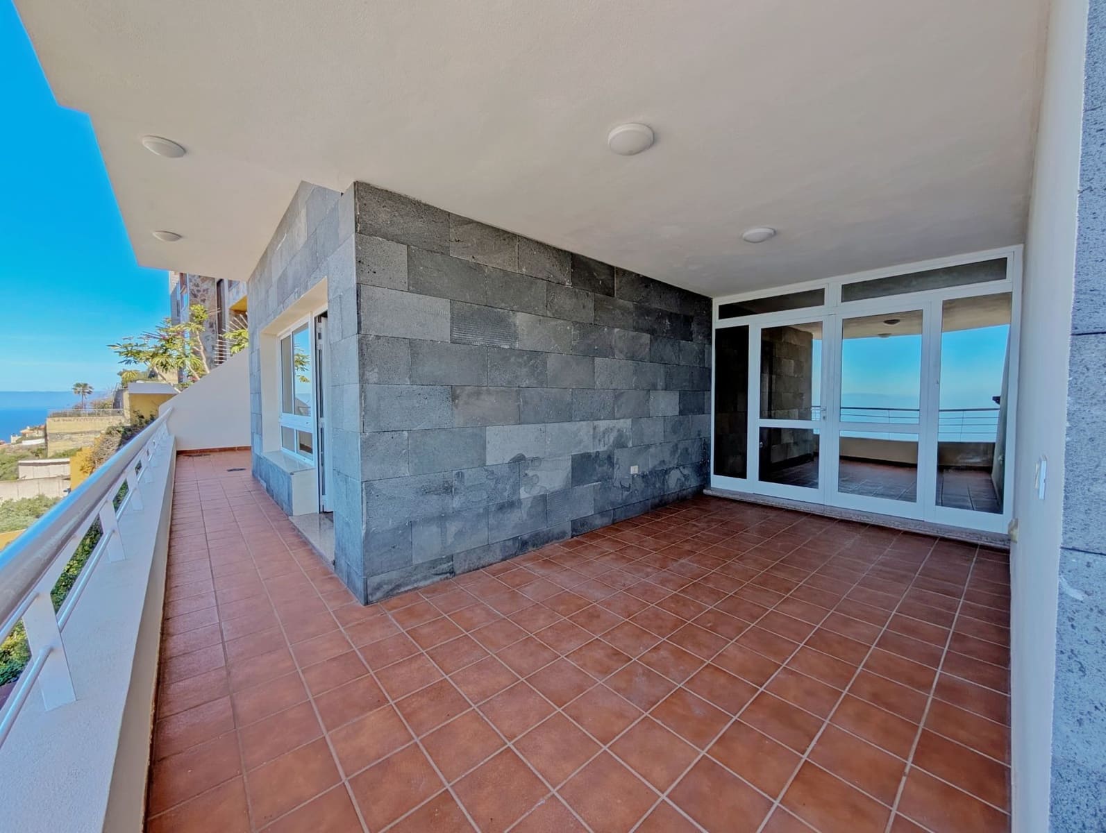 5 soveværelse Villa til salg i El Sauzal med garage - € 2.800.000 (Ref: 8873967)