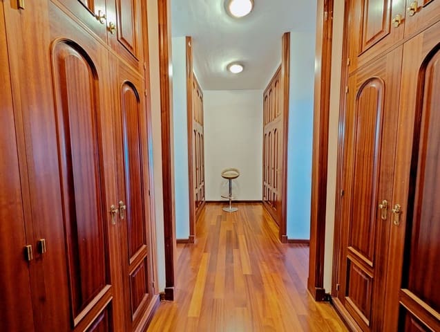 5 slaapkamer Villa te koop in El Sauzal met garage - € 2.800.000 (Ref: 8873967)