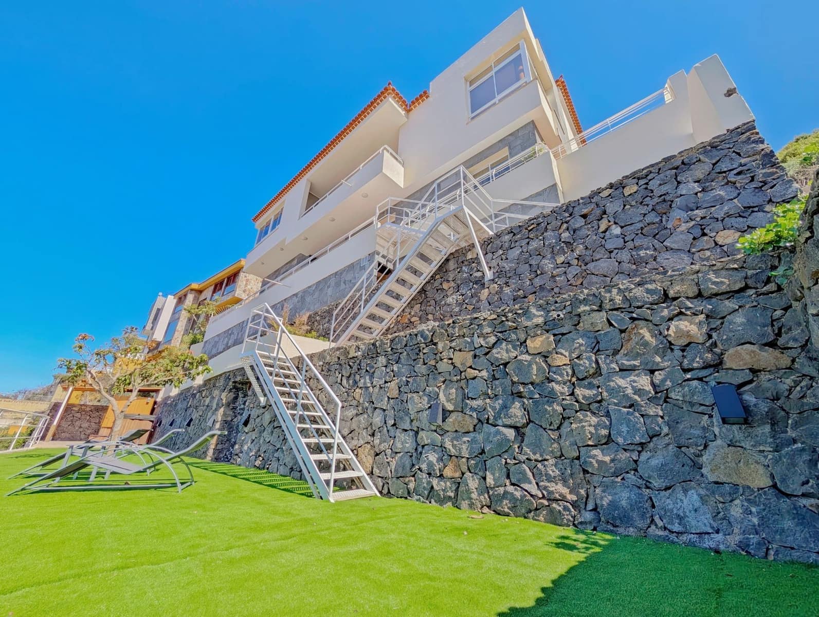 5 soveværelse Villa til salg i El Sauzal med garage - € 2.800.000 (Ref: 8873967)