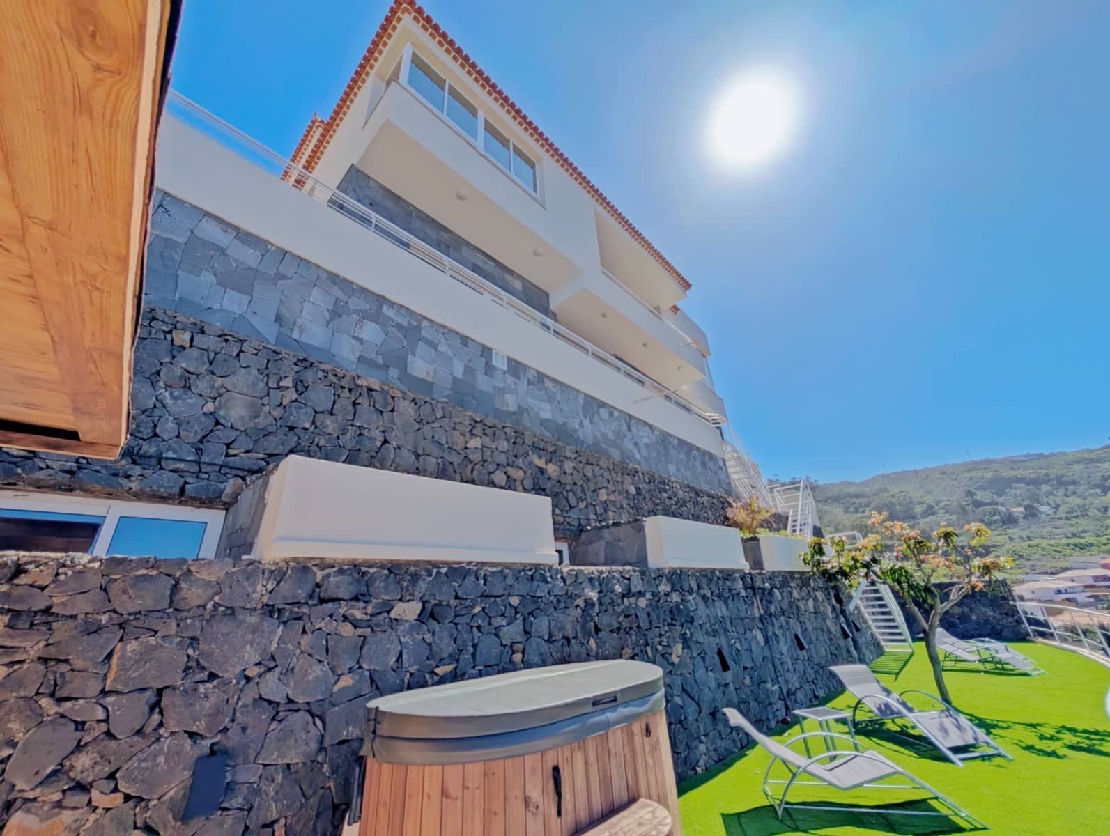 5 soveværelse Villa til salg i El Sauzal med garage - € 2.800.000 (Ref: 8873967)