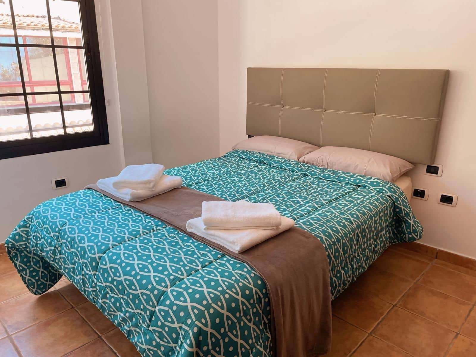 3 bedroom Villa for sale in El Sauzal with garage - € 590,000 (Ref: 8879472)