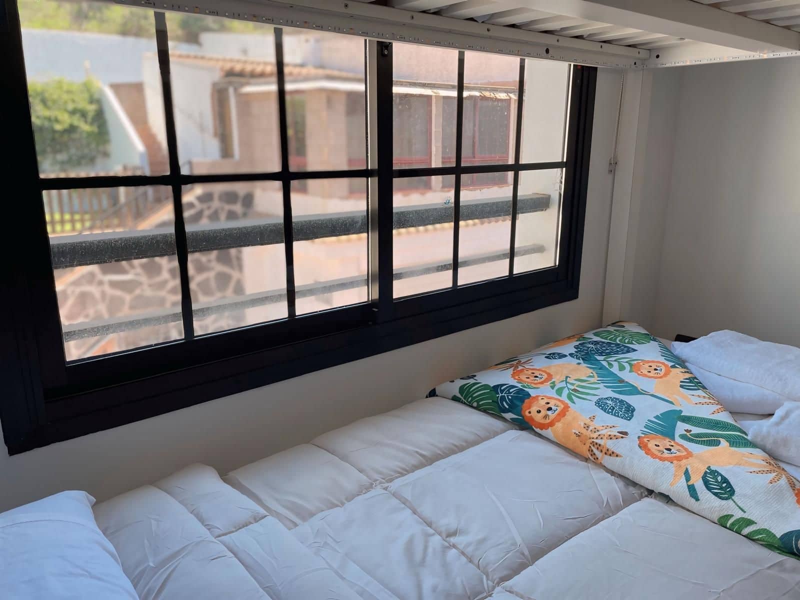 3 bedroom Villa for sale in El Sauzal with garage - € 590,000 (Ref: 8879472)