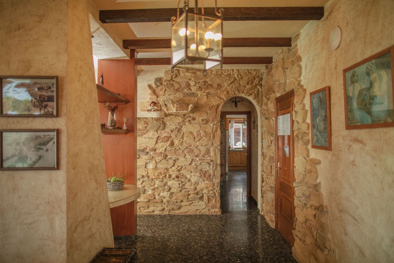 5 bedroom Villa for sale in La Esperanza with pool garage - € 700,000 (Ref: 8905026)