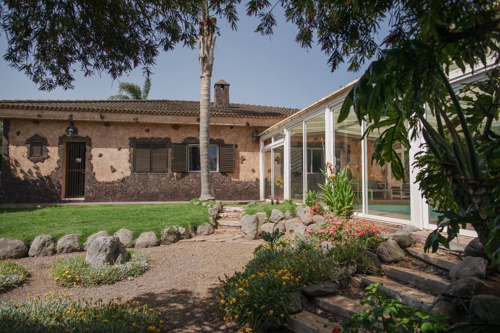 5 bedroom Villa for sale in La Esperanza with pool garage - € 700,000 (Ref: 8905026)