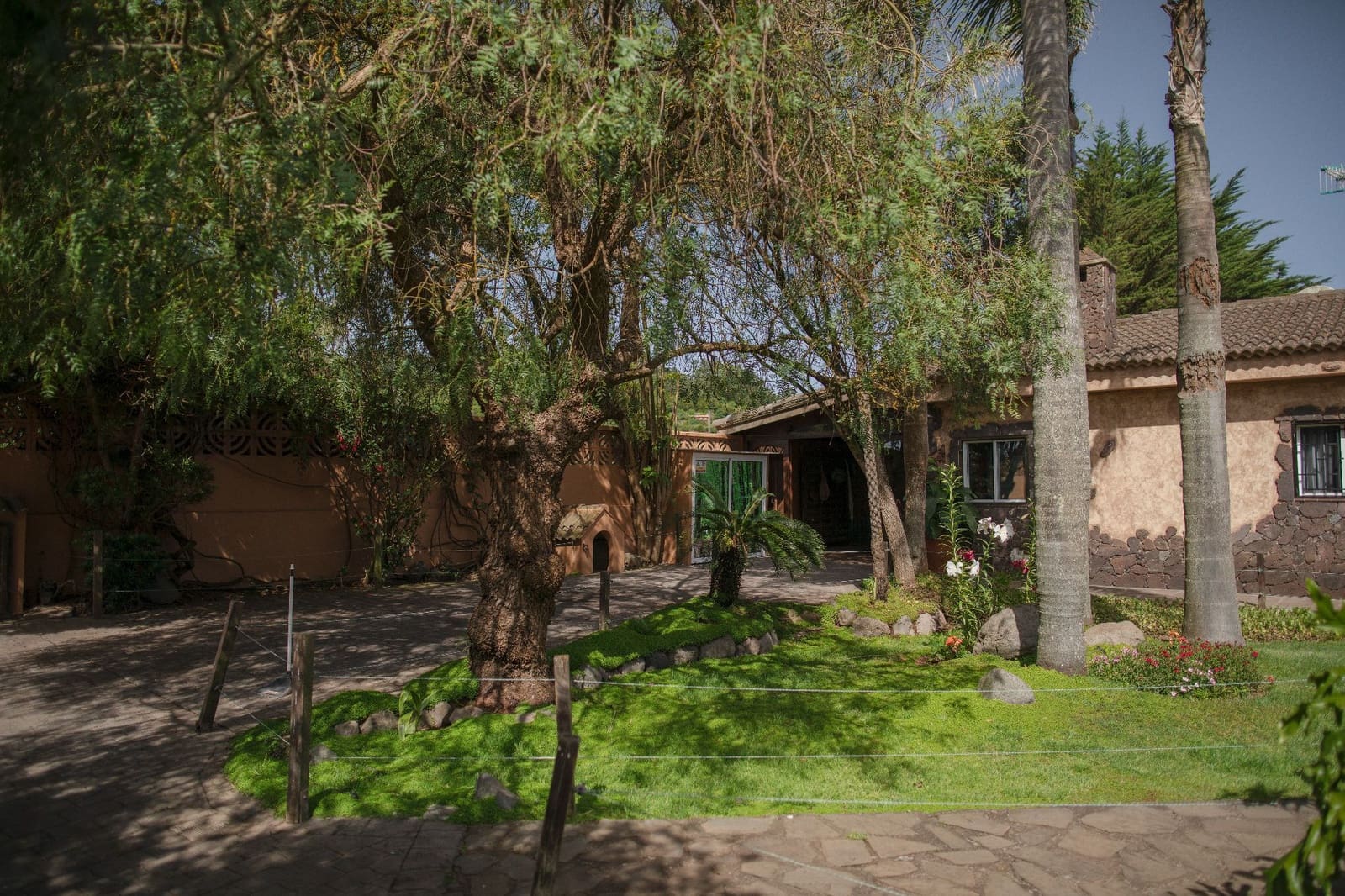 5 bedroom Villa for sale in La Esperanza with pool garage - € 700,000 (Ref: 8905026)