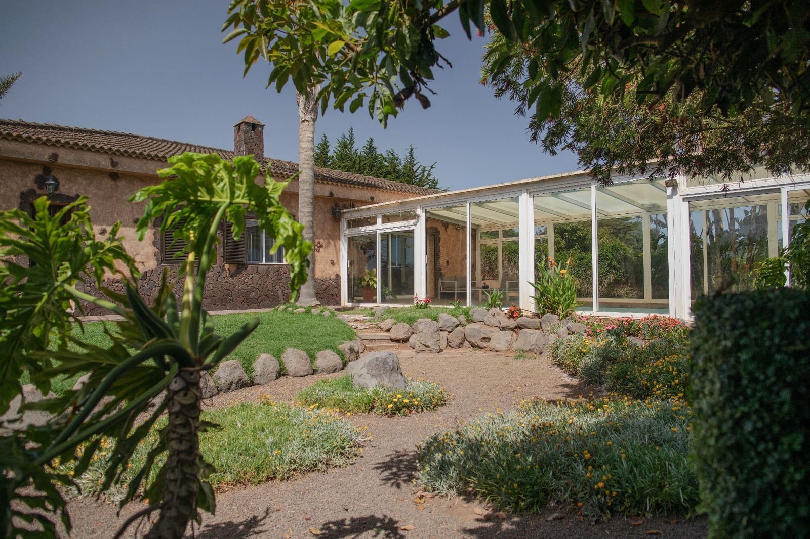5 bedroom Villa for sale in La Esperanza with pool garage - € 700,000 (Ref: 8905026)