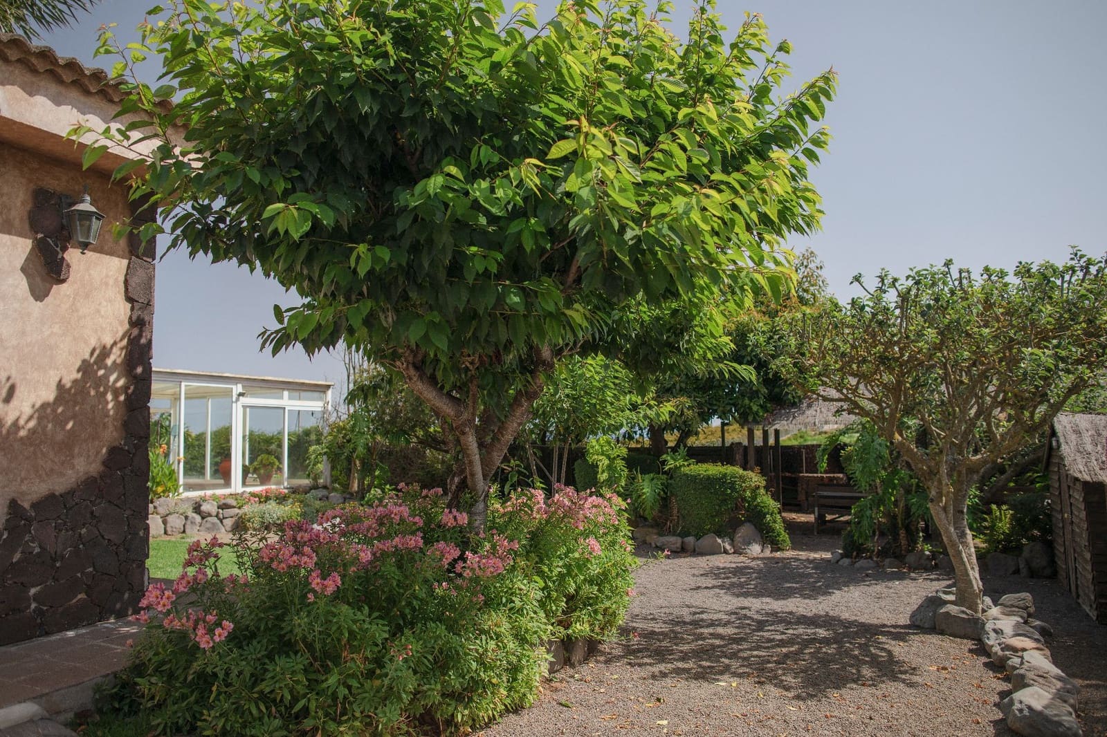 5 bedroom Villa for sale in La Esperanza with pool garage - € 700,000 (Ref: 8905026)