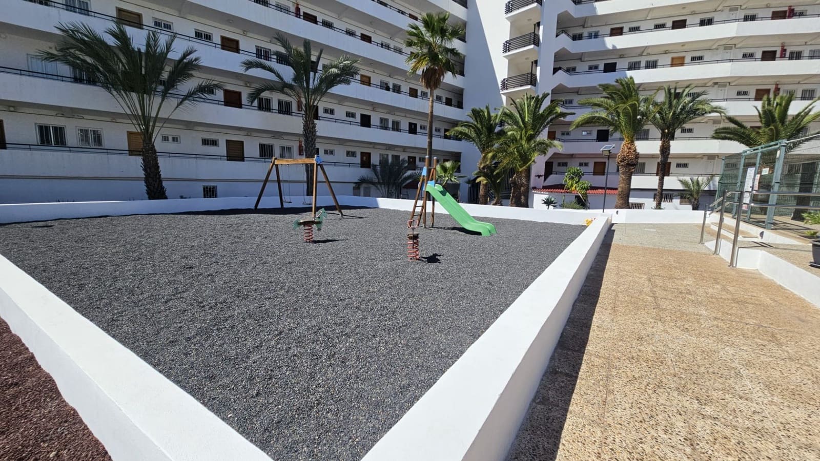1 soveværelse Lejlighed til salg i Costa Adeje med swimmingpool garage - € 285.000 (Ref: 8912634)