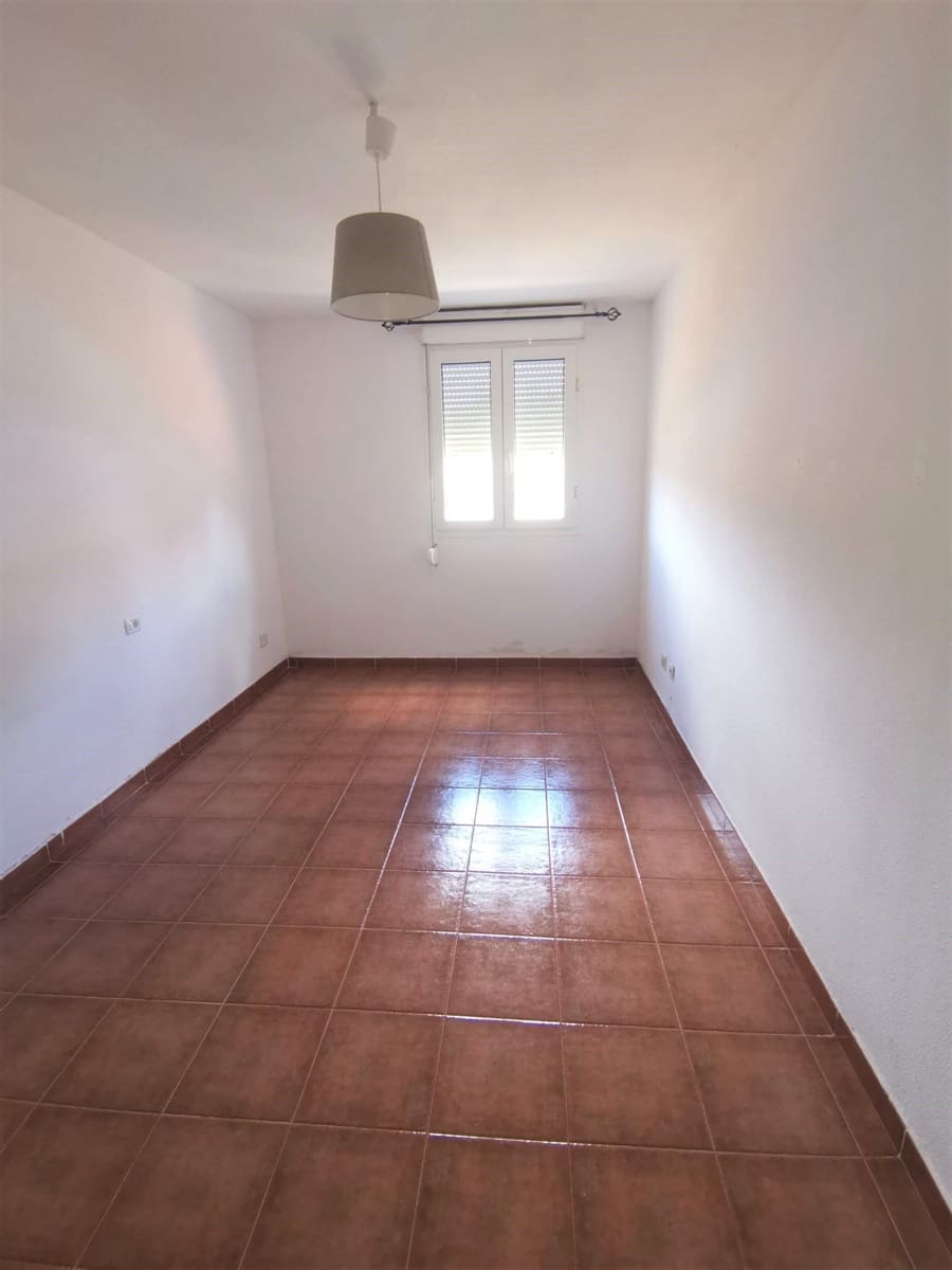 2 soveværelse Byhus til salg i San Cristobal de La Laguna med garage - € 260.000 (Ref: 8950037)