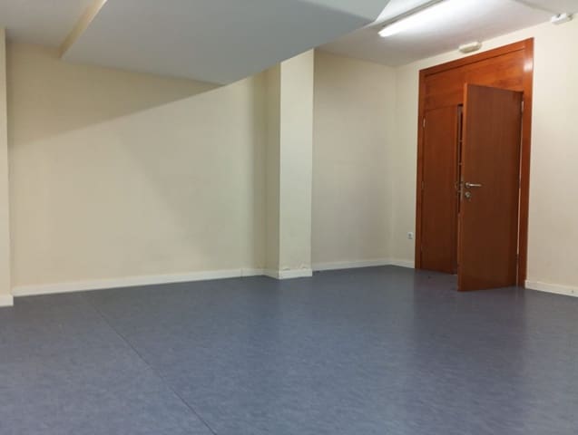 Kommersiell til salgs i Duggi, Santa Cruz de Tenerife med garasje - € 252 500 (Ref: 8956895)