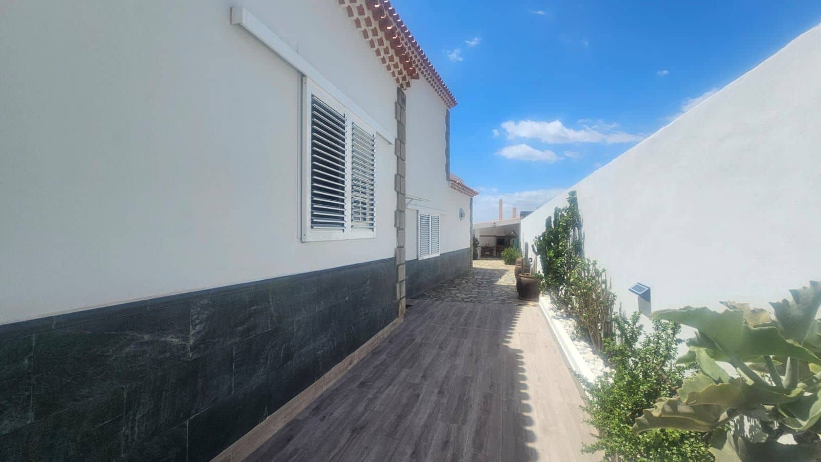 5 soveværelse Villa til salg i Barranco Hondo med swimmingpool garage - € 775.000 (Ref: 8978507)