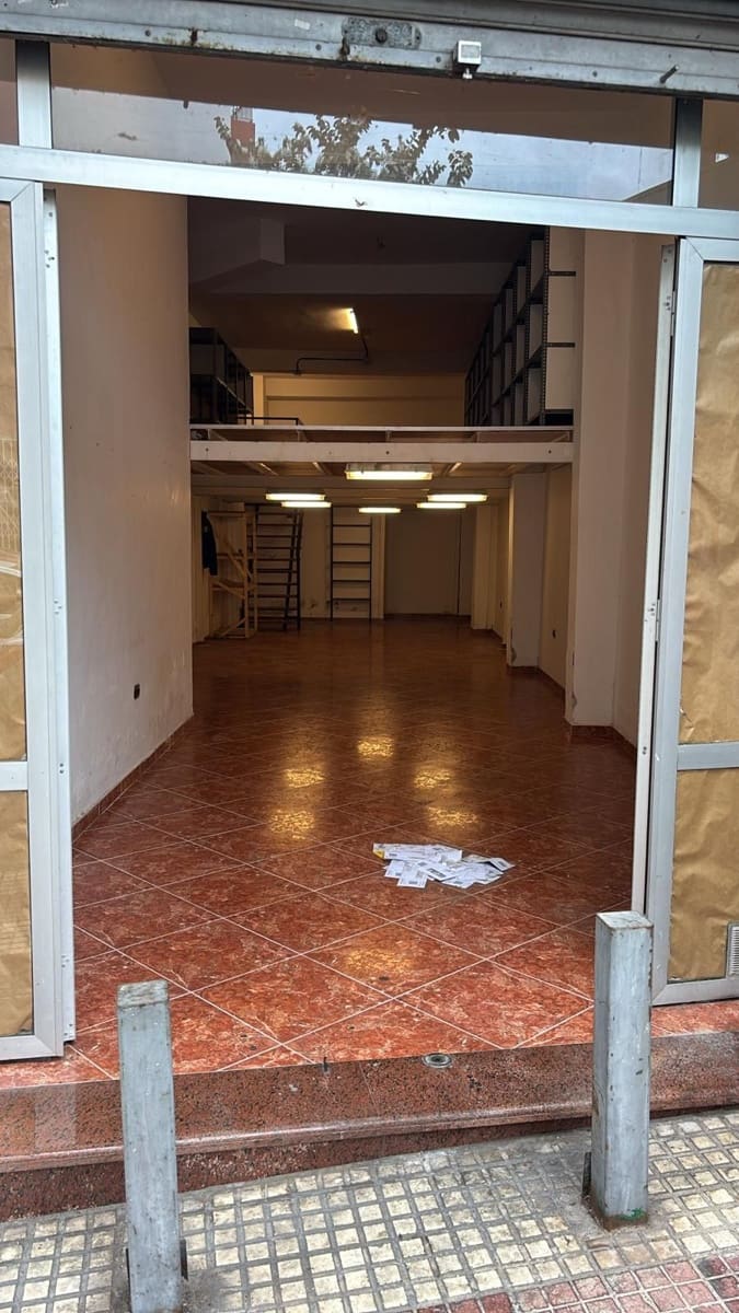 Commercieel te huur in Santa Cruz de Tenerife - € 700 (Ref: 8985498)