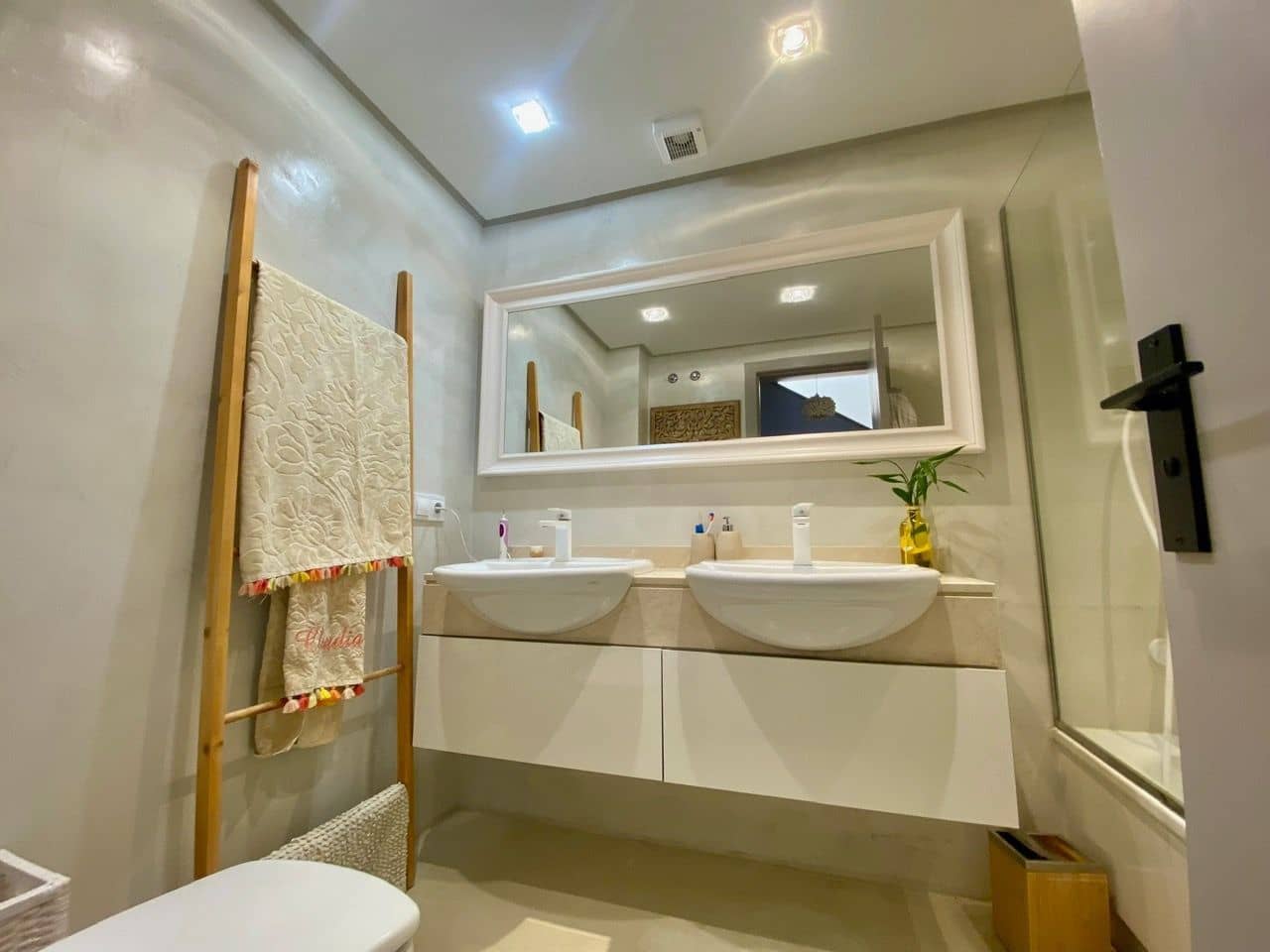 4 soveværelse Semi-Rækkehus til salg i El Rosario med garage - € 620.000 (Ref: 9110070)