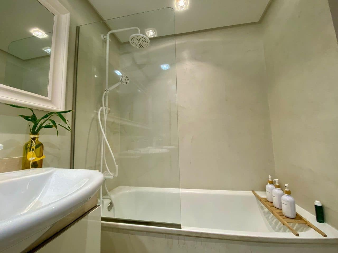 4 soveværelse Semi-Rækkehus til salg i El Rosario med garage - € 620.000 (Ref: 9110070)