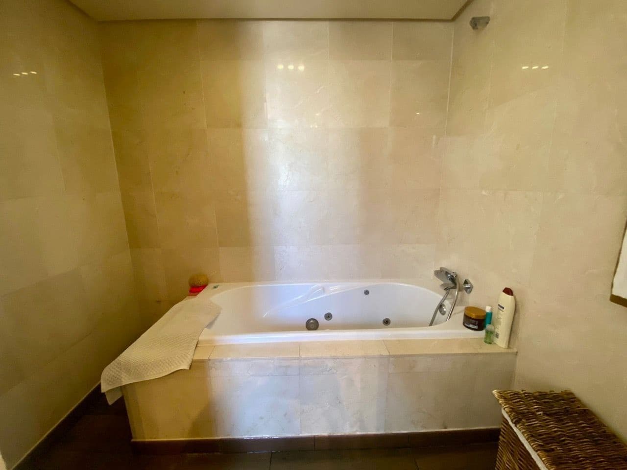 4 soveværelse Semi-Rækkehus til salg i El Rosario med garage - € 620.000 (Ref: 9110070)