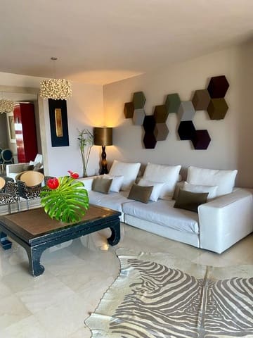 4 sovrum Semi-fristående Villa till salu i El Rosario med garage - 620 000 € (Ref: 9110070)