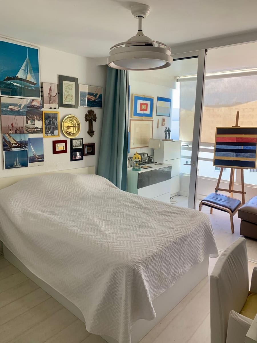 3 chambre Penthouse à vendre à Costa Adeje avec piscine garage - 915 000 € (Ref: 9151737)