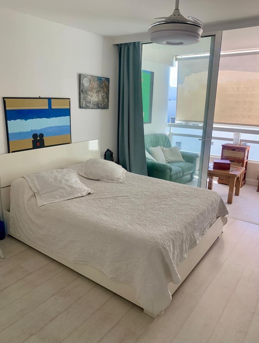 3 chambre Penthouse à vendre à Costa Adeje avec piscine garage - 915 000 € (Ref: 9151737)