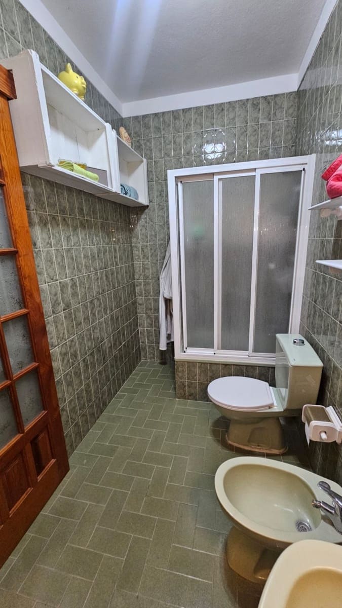 3 soveværelse Semi-Rækkehus til salg i Santa Cruz de Tenerife - € 250.000 (Ref: 9202225)