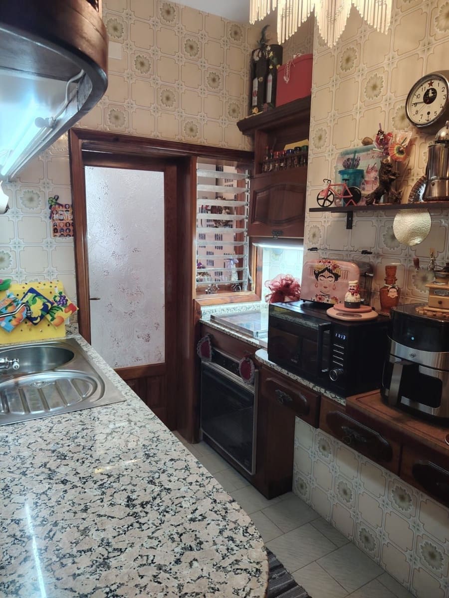 3 soveværelse Semi-Rækkehus til salg i Santa Cruz de Tenerife - € 250.000 (Ref: 9202225)