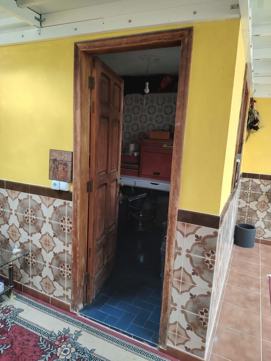 3 soveværelse Semi-Rækkehus til salg i Santa Cruz de Tenerife - € 250.000 (Ref: 9202225)