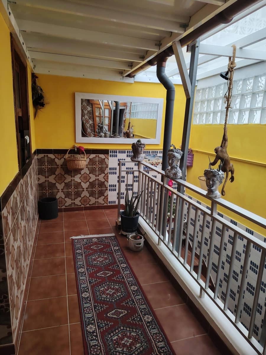 3 soveværelse Semi-Rækkehus til salg i Santa Cruz de Tenerife - € 250.000 (Ref: 9202225)